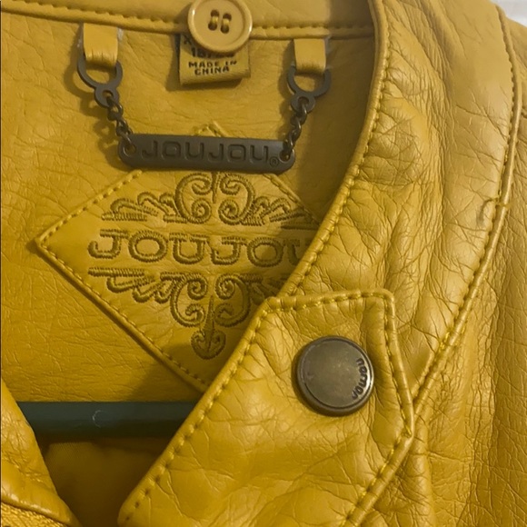 Mustard yellow leather jacket - Picture 3 of 3
